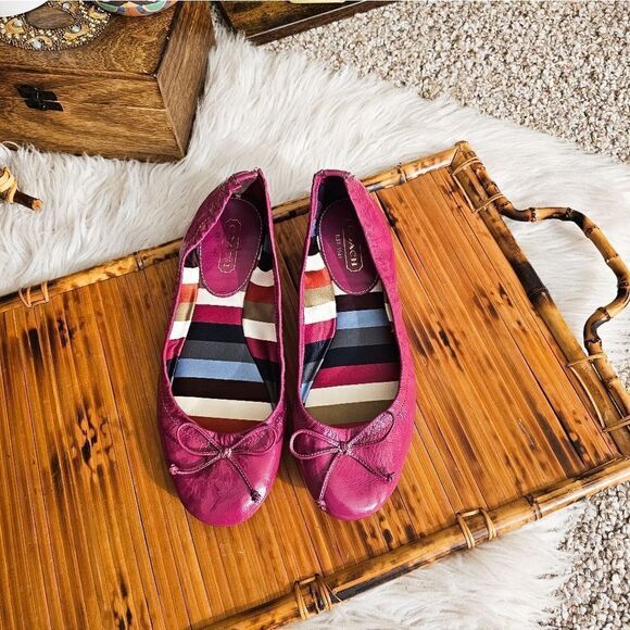 Coach Jelly Raspberry Patent Leather Ballet Flats. - Picture 12 of 15